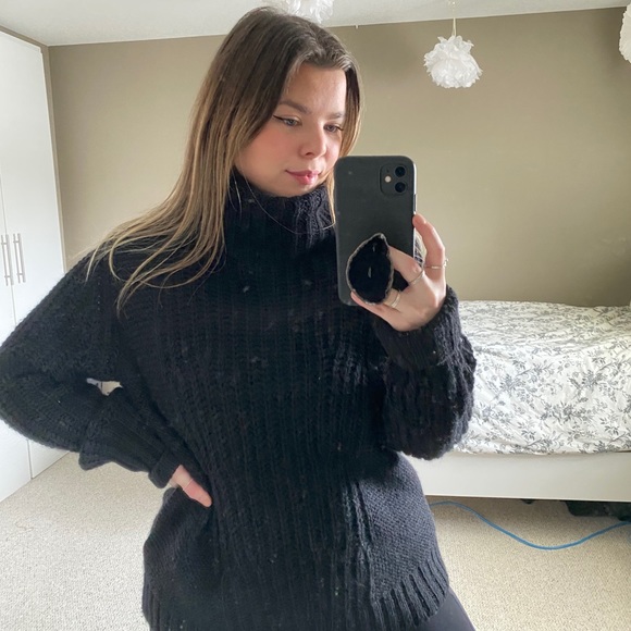 Banana Republic Heavy Knit Sweater - Picture 3 of 4